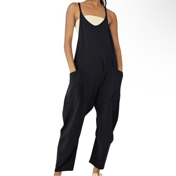 unbranded Pants - NWOT Women’s black onesie jumpsuit size large